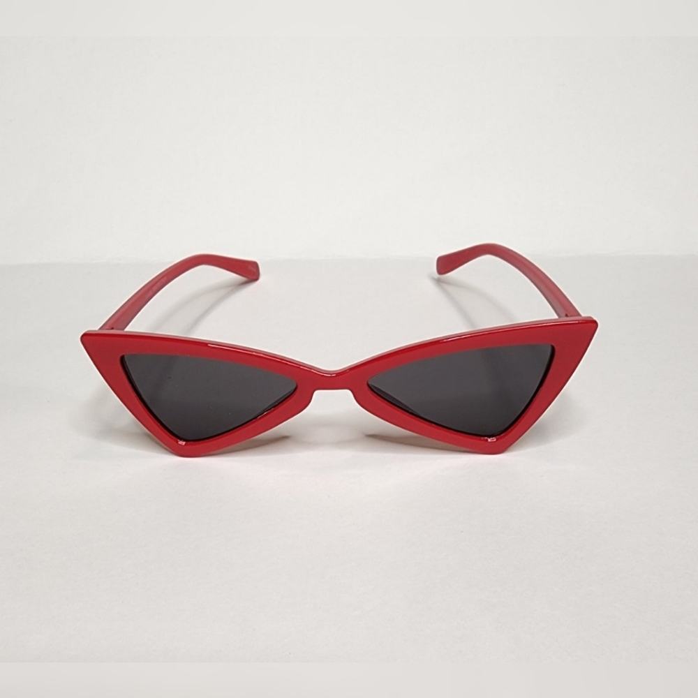 Retro Cat-Eye Sunglasses - Red